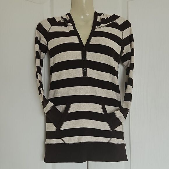 Gap Kids Hoodie Long Sleeves Sweater With Kangaroo Pockets Size 8 Brown/ Cream - Picture 1 of 16